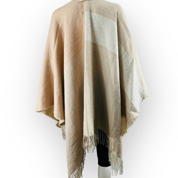 Soia & Kyo Yadira Scarfigan Wrap Pink Ivory Fringe OS - Picture 3 of 7